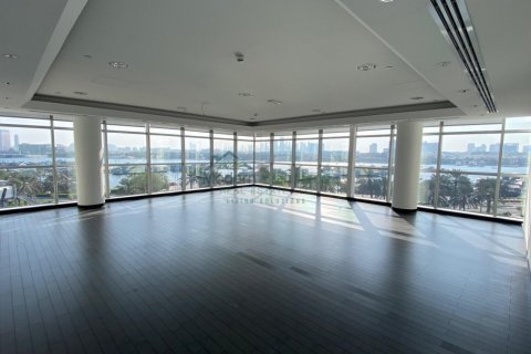 8000m² Office in Deira, UAE No. 219415
