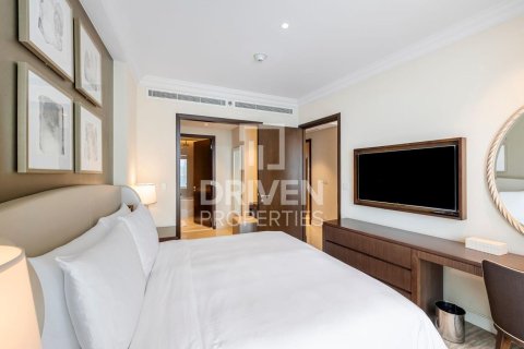 Квартира с 1 спальней в The Address Residence Fountain Views, ОАЭ №204750 9