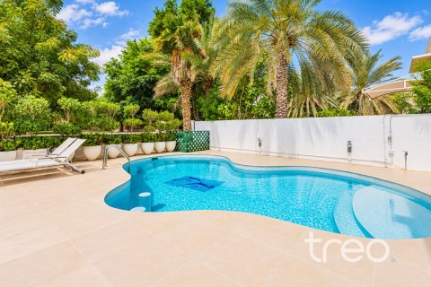 5 bedrooms Villa in Saheel, UAE No. 220760 4
