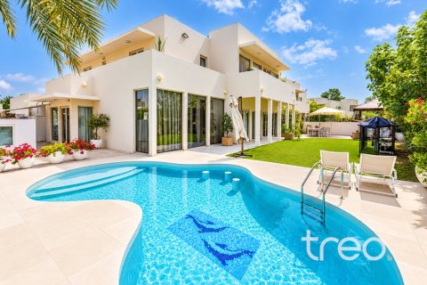 5 bedrooms Villa in Saheel, UAE No. 220760