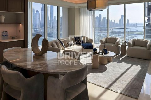 Appartement de 3 chambres à EMAAR Beachfront, UAE No. 202660 5