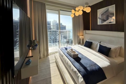 Appartement de 3 chambres à EMAAR Beachfront, UAE No. 202660 6