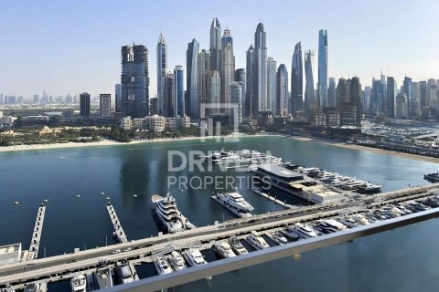 Appartement de 3 chambres à EMAAR Beachfront, UAE No. 202660 3