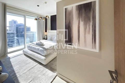Appartement de 3 chambres à EMAAR Beachfront, UAE No. 202660 8