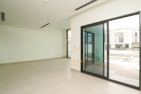 Villa de 3 dormitorios en Al Furjan, UAE No. 224318 4