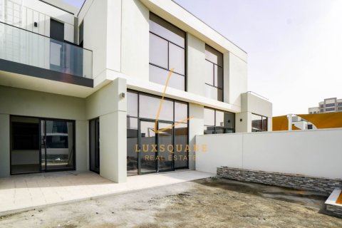 Villa de 3 dormitorios en Al Furjan, UAE No. 224318