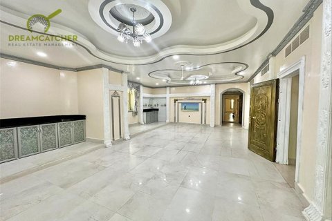 Вилла с 10 спальнями в Seih Al Uraibi, ОАЭ №34126 10