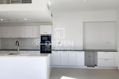 Apartment de 2 dormitorios en South Ridge, UAE No. 222832 8