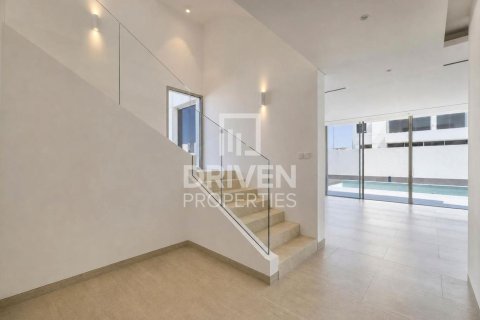 Villa de 5 dormitorios en Jumeirah Park, UAE No. 212488 4