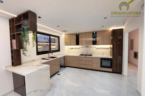 5 bedrooms Villa in Al Helio, UAE No. 20158 3