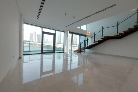 4 bedrooms Townhouse in Tourist Club Area, UAE No. 34772