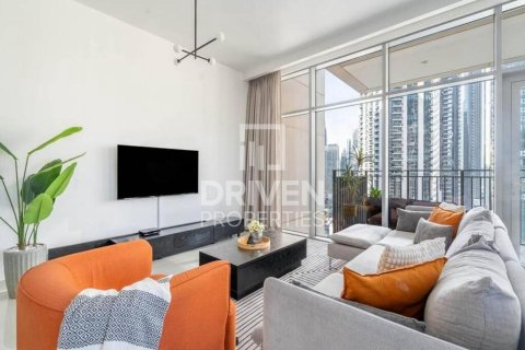 2 bedrooms Apartment in BLVD Crescent, UAE No. 211967 2