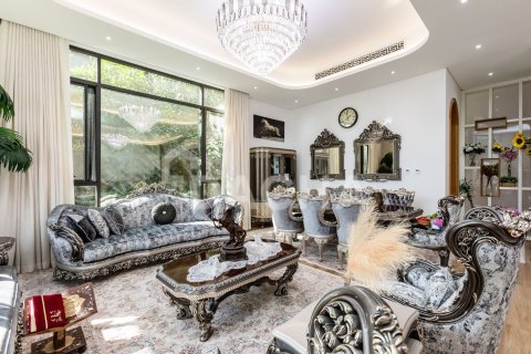 5 bedrooms Villa in Nad Al Sheba 1, UAE No. 167680 8