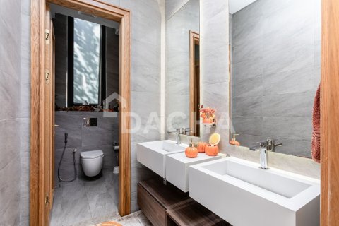 5 bedrooms Villa in Nad Al Sheba 1, UAE No. 167680 12