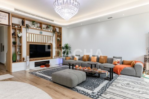 5 bedrooms Villa in Nad Al Sheba 1, UAE No. 167680 27