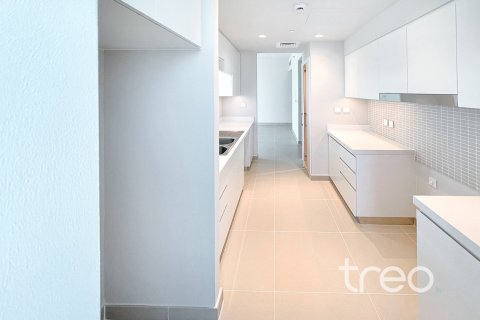 3 bedrooms Apartment in Harbour Gate, UAE No. 220832 12