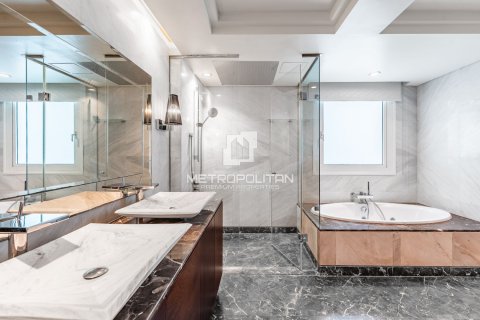 Duplex de 4 chambres à Marina Residences, UAE No. 128902 16