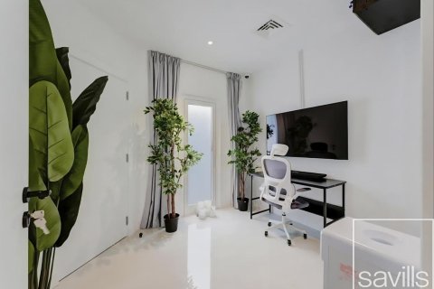 Вилла с 5 спальнями в Garden Homes, ОАЭ №203763 9