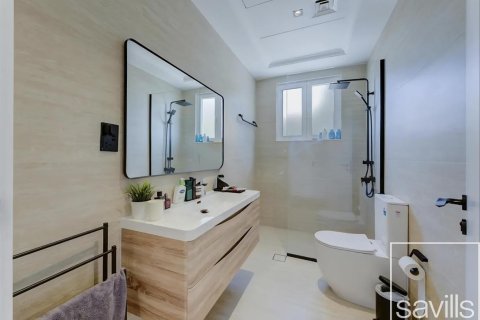 Вилла с 5 спальнями в Garden Homes, ОАЭ №203763 8