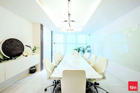 303.5m² Office in Business Bay, UAE No. 216325 3