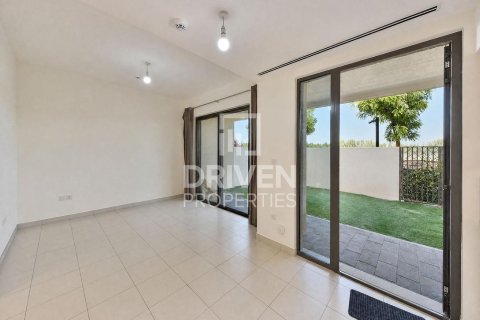 Villa de 3 dormitorios en EMAAR South, UAE No. 221528 3