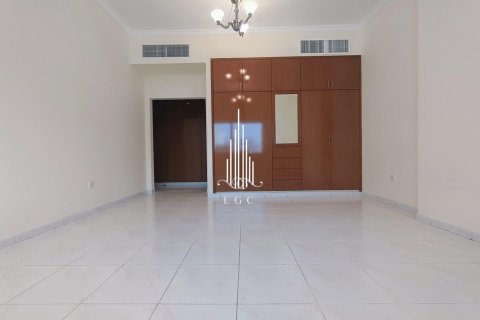 3 bedrooms Apartment in Al Najda Street, UAE No. 70756