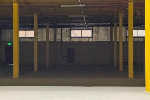 650.3m² Warehouse in Dubai, UAE No. 38844 7