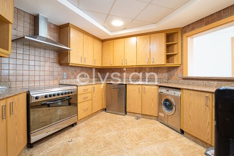3 bedrooms Apartment in Palm Jumeirah, UAE No. 64902 11