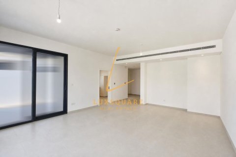 4 bedrooms Villa in Jebel Ali, UAE No. 220983 8