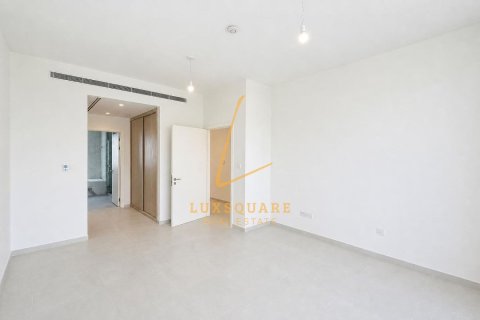 4 bedrooms Villa in Jebel Ali, UAE No. 220983 10