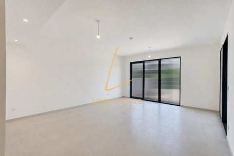 4 bedrooms Villa in Jebel Ali, UAE No. 220983 3
