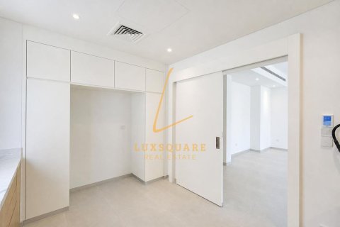 4 bedrooms Villa in Jebel Ali, UAE No. 220983 21