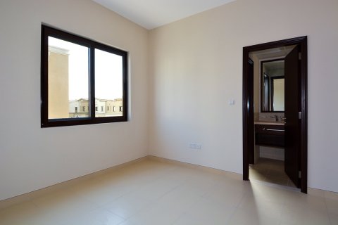 Villa de 4 dormitorios en Reem, UAE No. 215293 4