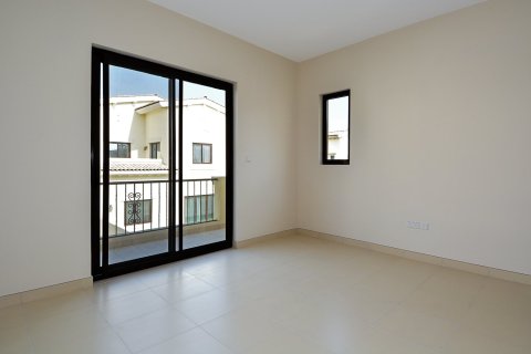 Villa de 4 dormitorios en Reem, UAE No. 215293