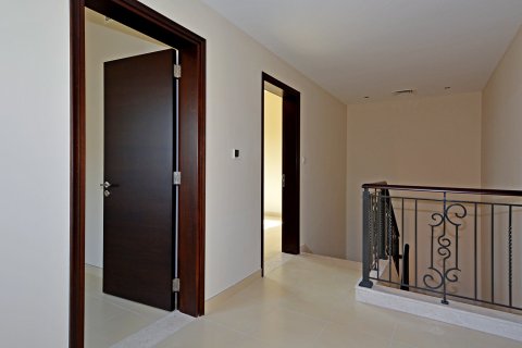 Villa de 4 dormitorios en Reem, UAE No. 215293 7