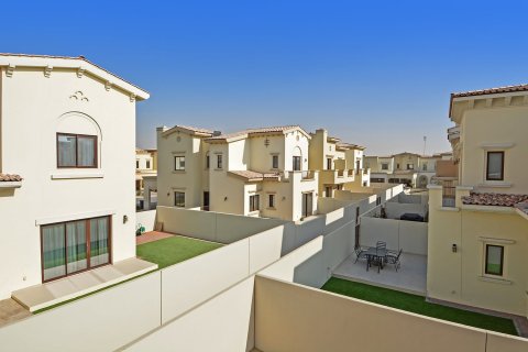 Villa de 4 dormitorios en Reem, UAE No. 215293 3