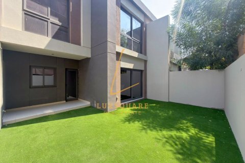 3 bedrooms Villa in Dubai South (Dubai World Central), UAE No. 216951