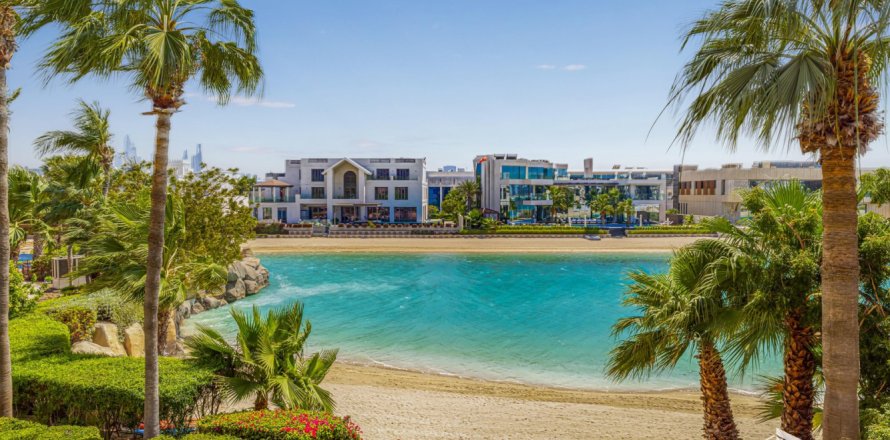 Villa de 4 dormitorios en Canal Cove Villas, UAE No. 15126