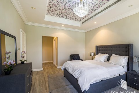 4 bedrooms Villa in Canal Cove Villas, UAE No. 15126 4