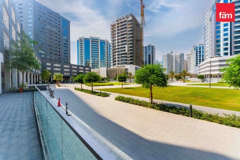 90.6مربع، محل تجاري في الخليج التجاري, الإمارات العربية المتحدة رقم 223635 11