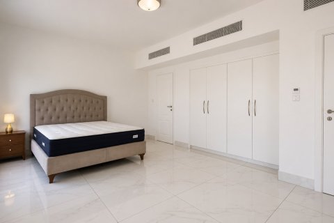 Villa de 4 dormitorios en Meadows, UAE No. 202356 11