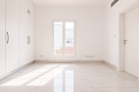 Villa de 4 dormitorios en Meadows, UAE No. 202356 16