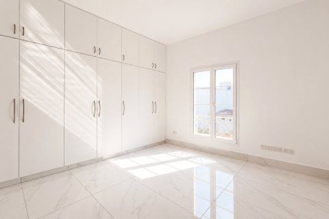 Villa de 4 dormitorios en Meadows, UAE No. 202356 15