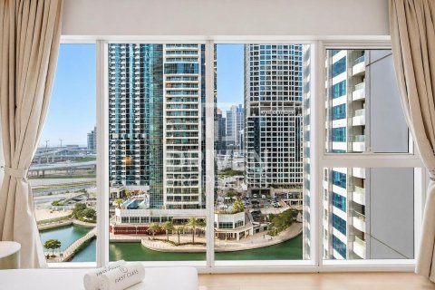 Studio Apartment in Jumeirah Lake Towers, UAE No. 218456