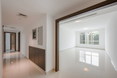 Apartment de 2 dormitorios en Business Bay, UAE No. 215352 22