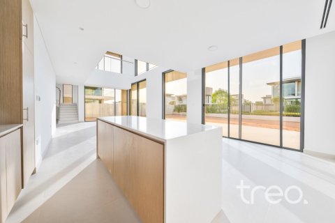 4 bedrooms Villa in The Valley, UAE No. 220780 8
