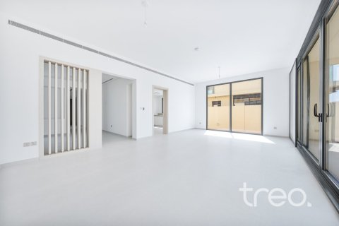 5 bedrooms Villa in Dubai, UAE No. 220769 6
