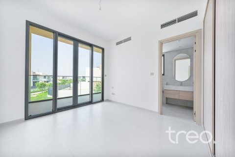 5 bedrooms Villa in Dubai, UAE No. 220769 15