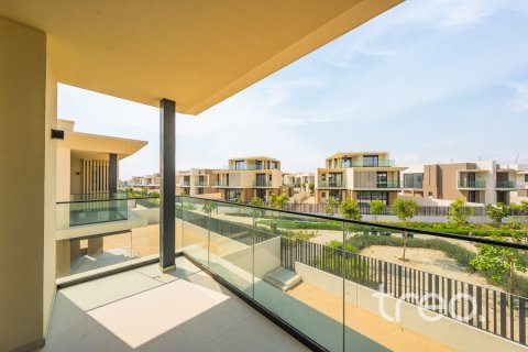 5 bedrooms Villa in Dubai, UAE No. 220769 20