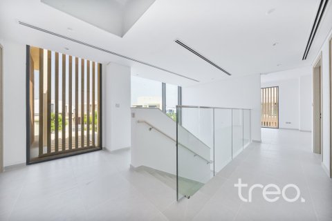 5 bedrooms Villa in Dubai, UAE No. 220769 11
